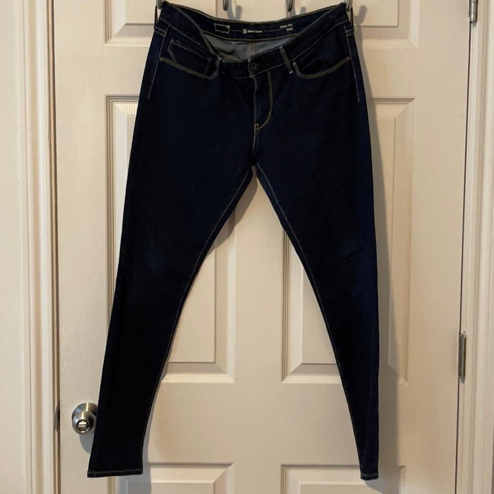 Levi’s Demi Curve Jeans